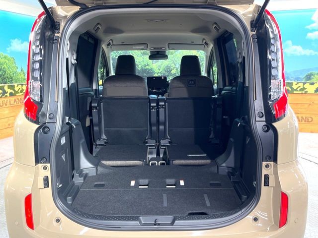 TOYOTA SIENTA HYBRID 2025 Image 31