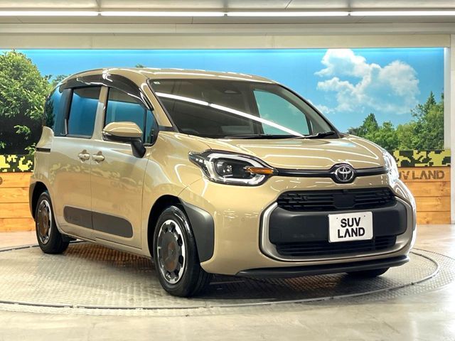 TOYOTA SIENTA HYBRID 2025 Image 31