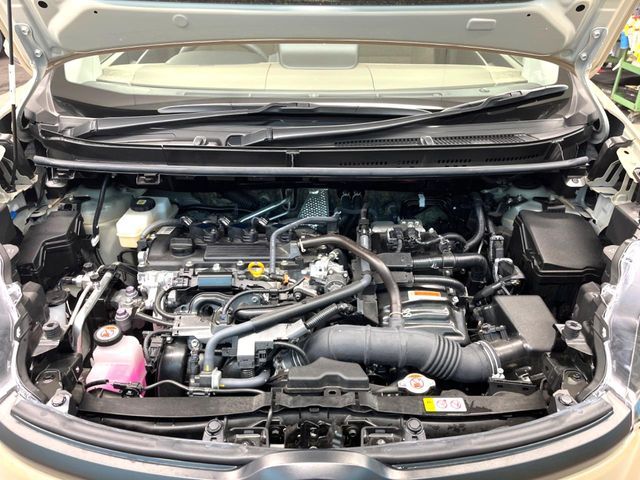 TOYOTA SIENTA HYBRID 2025 Image 31