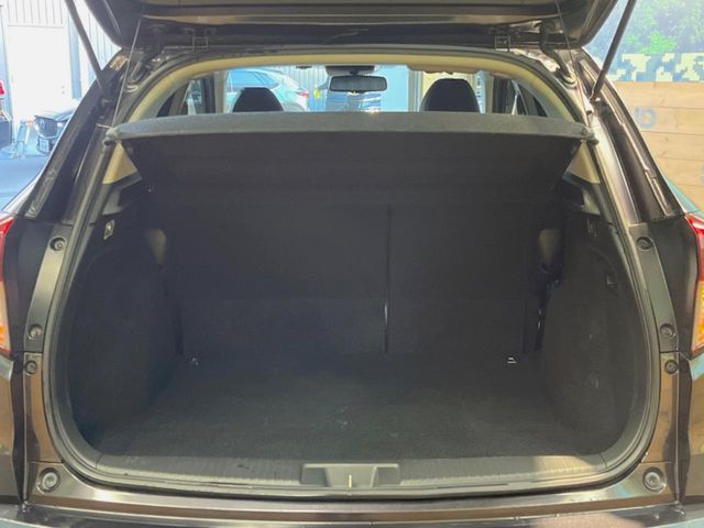 HONDA VEZEL HYBRID 2015 Image 31