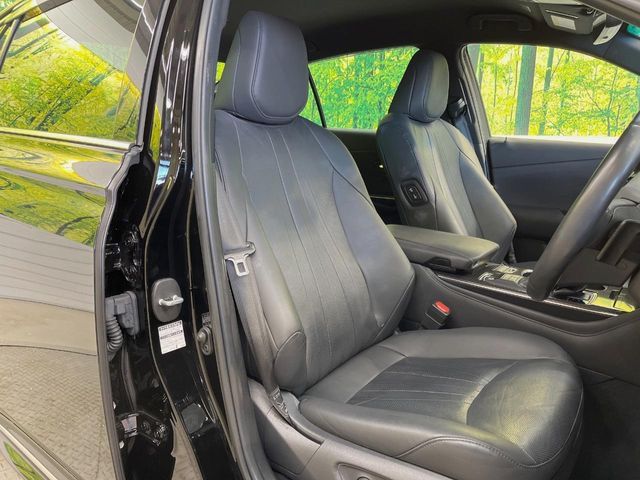 TOYOTA CROWN SEDAN HYBRID 2021 Image 31