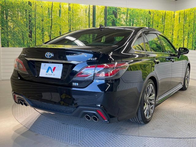 TOYOTA CROWN SEDAN HYBRID 2021 Image 31