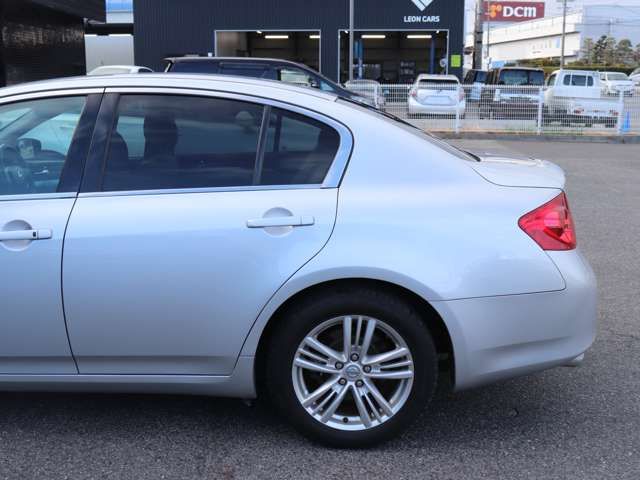 NISSAN SKYLINE 2010 Image 31