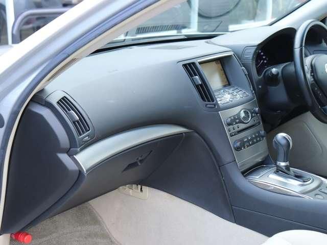 NISSAN SKYLINE 2010 Image 31