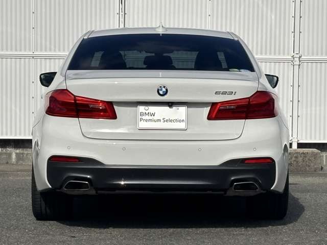 BMW 5SERIES SEDAN 2019 Image 31