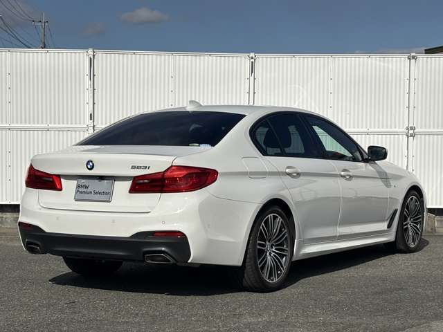 BMW 5SERIES SEDAN 2019 Image 31