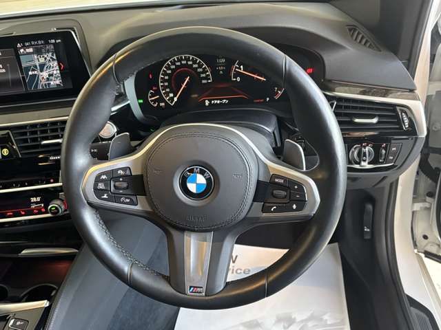 BMW 5SERIES SEDAN 2019 Image 31