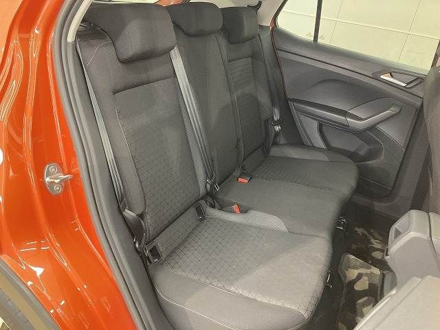 VOLKSWAGEN T-CROSS 2021 Image 31
