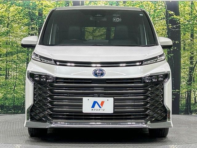 TOYOTA VOXY HYBRID 2023 Image 31