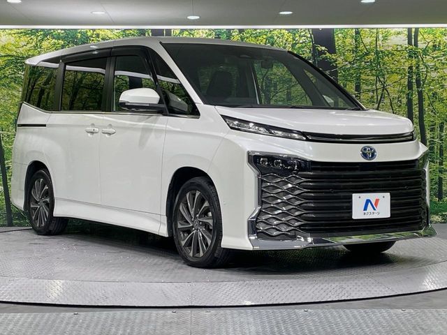 TOYOTA VOXY HYBRID 2023 Image 31