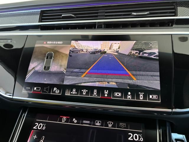 AUDI S8 2023 Image 31