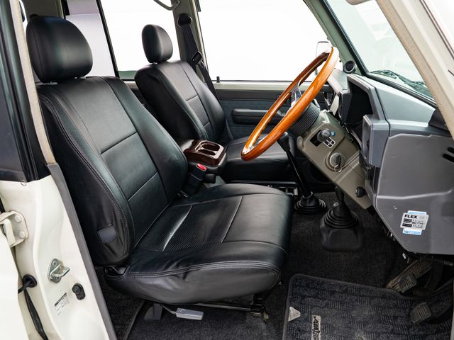 TOYOTA LANDCRUISER VAN 2002 Image 31