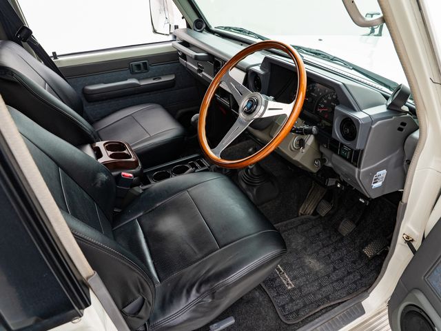 TOYOTA LANDCRUISER VAN 2002 Image 31