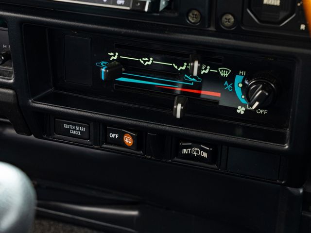 TOYOTA LANDCRUISER VAN 2002 Image 31