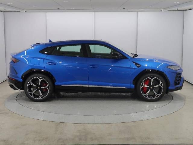 LAMBORGHINI URUS 2019 Image 31
