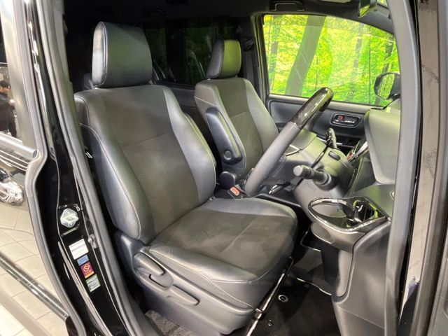 TOYOTA NOAH HYBRID 2020 Image 31