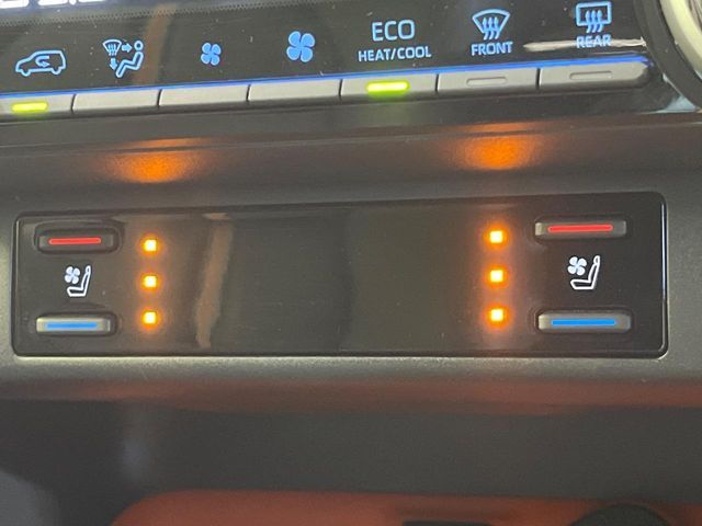 TOYOTA RAV4 HYBRID 4WD 2022 Image 31