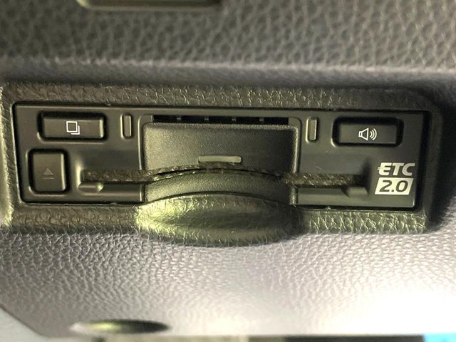 TOYOTA VOXY 2024 Image 31