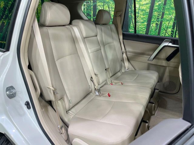 TOYOTA LANDCRUISER PRADO 2023 Image 31