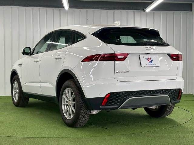 JAGUAR E-PACE 2018 Image 31