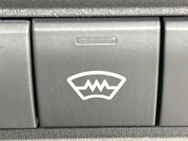 TOYOTA YARIS CROSS HYBRID 2025 Image 31