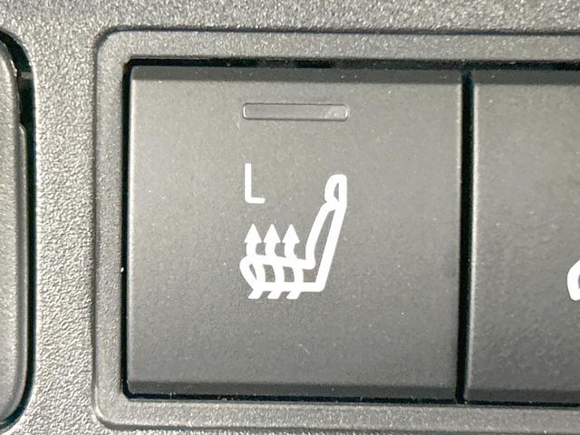 TOYOTA YARIS CROSS HYBRID 2025 Image 31