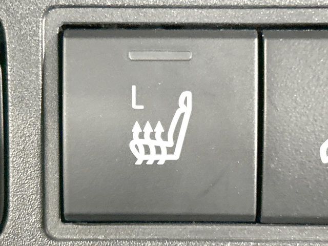 TOYOTA YARIS CROSS HYBRID 2025 Image 31