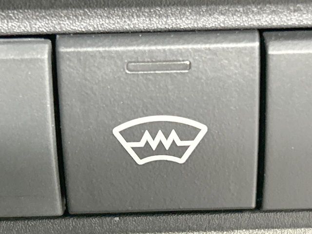 TOYOTA YARIS CROSS HYBRID 2025 Image 31