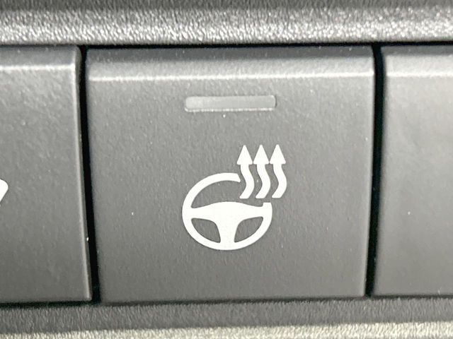 TOYOTA YARIS CROSS HYBRID 2025 Image 31