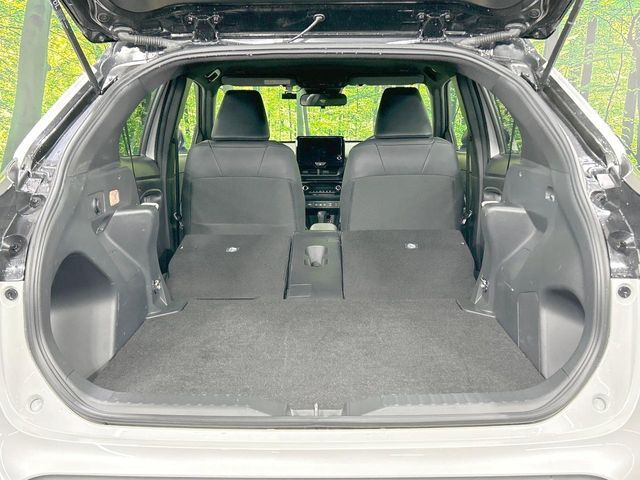 TOYOTA YARIS CROSS HYBRID 2025 Image 31