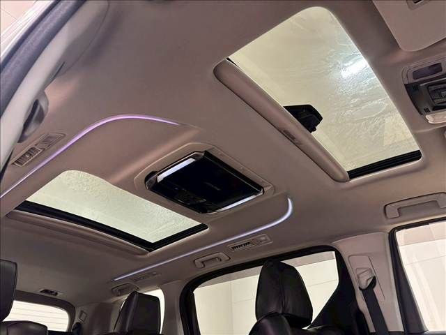 TOYOTA VELLFIRE 2017 Image 31