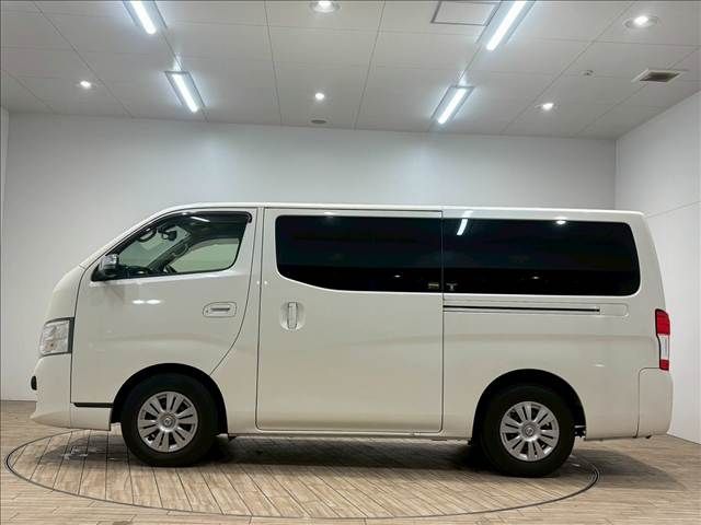 NISSAN NV350 CARAVAN 2018 Image 31