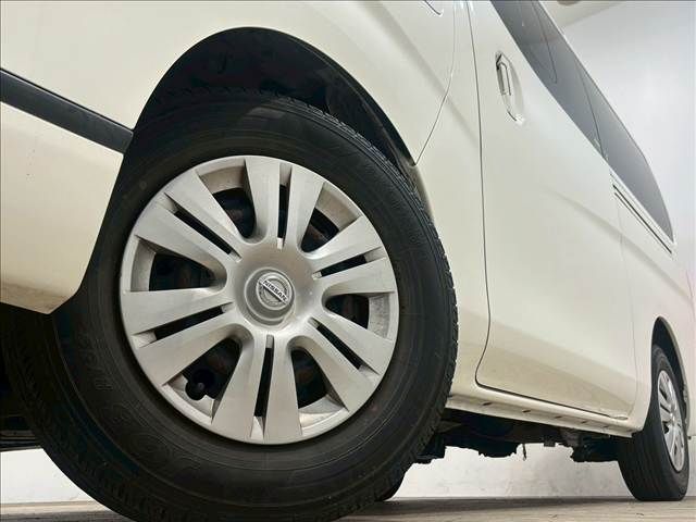 NISSAN NV350 CARAVAN 2018 Image 31