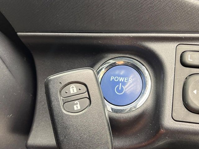 TOYOTA AQUA 2015 Image 31