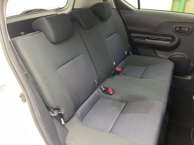 TOYOTA AQUA 2015 Image 31