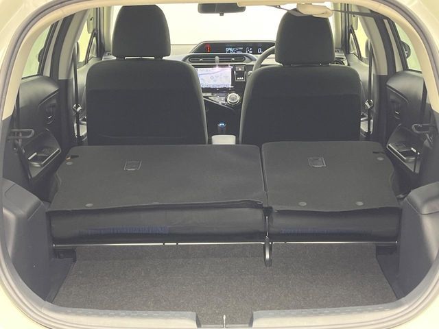 TOYOTA AQUA 2015 Image 31