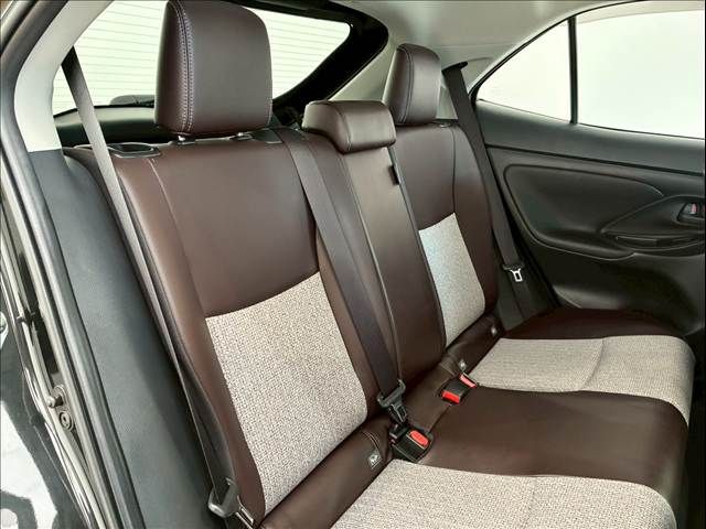 TOYOTA YARIS CROSS HYBRID 2021 Image 31