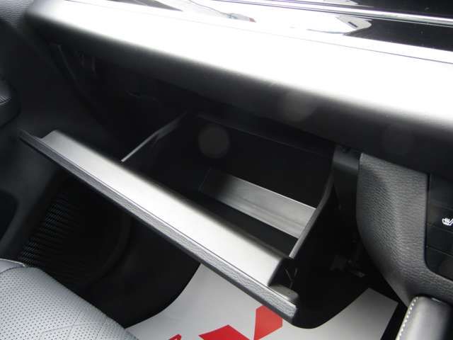 MITSUBISHI OUTLANDER PHEV 2024 Image 31