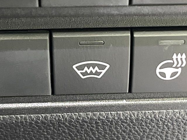 TOYOTA YARIS CROSS HYBRID 2025 Image 31