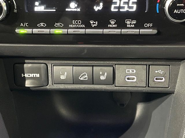 TOYOTA YARIS CROSS HYBRID 2025 Image 31