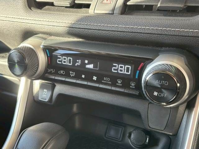 TOYOTA RAV4 HYBRID 2WD 2019 Image 31