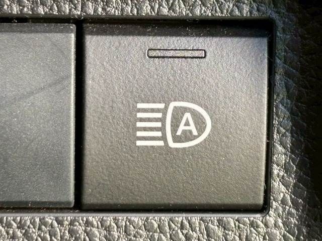 TOYOTA RAV4 HYBRID 2WD 2019 Image 31