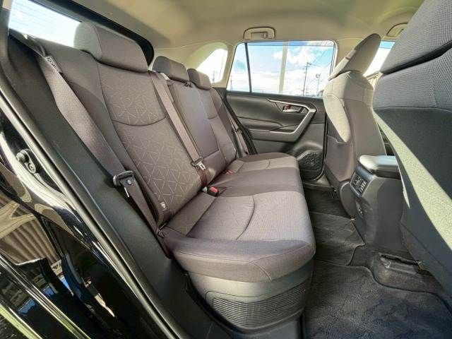 TOYOTA RAV4 HYBRID 2WD 2019 Image 31