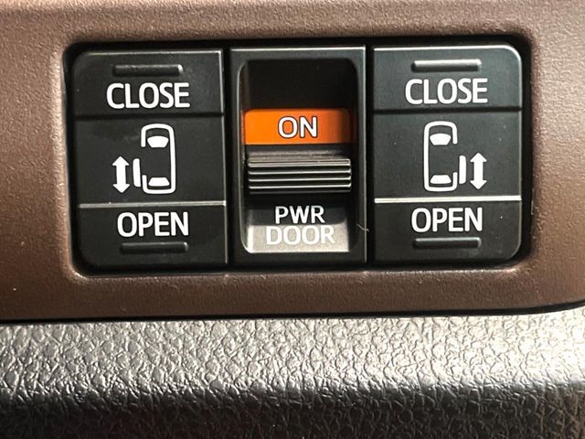 TOYOTA ESQUIRE 2015 Image 31