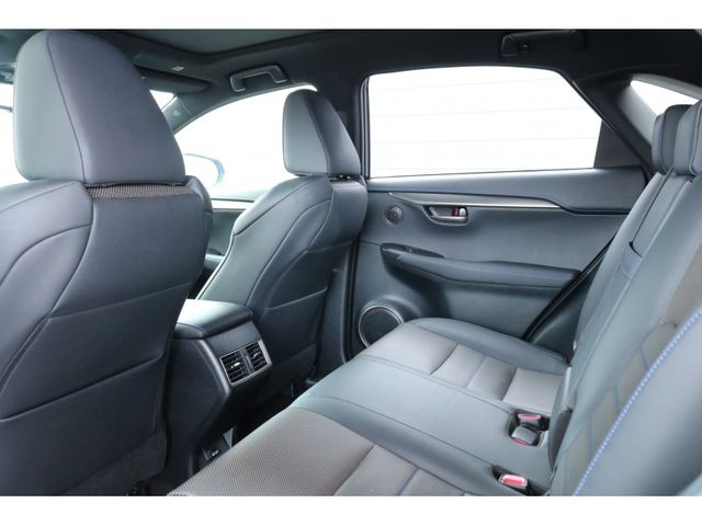 TOYOTA LEXUS NX300 AWD 2020 Image 31