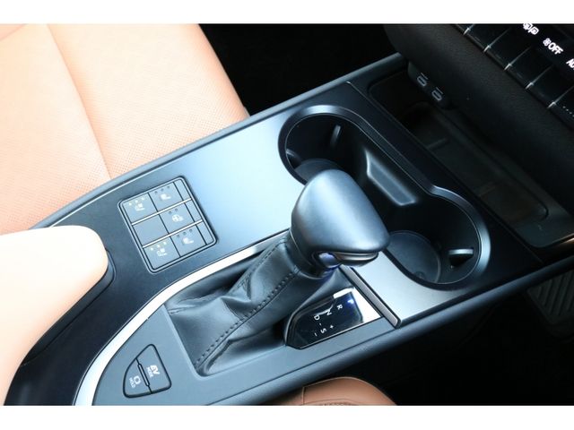 TOYOTA LEXUS UX250H AWD 2022 Image 31