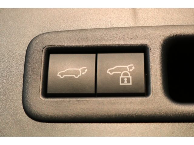 TOYOTA LEXUS UX250H AWD 2022 Image 31