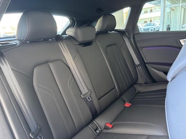 AUDI A5 AVANT 2025 Image 31