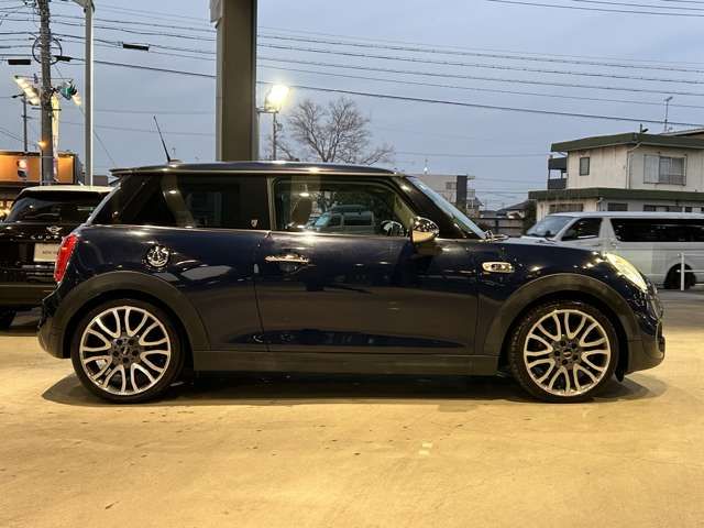 BMW MINI COOPER SD 2017 Image 31