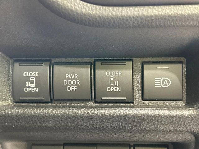 TOYOTA SIENTA HYBRID 2025 Image 31